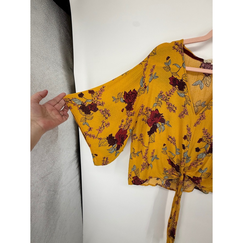 Altar'd State Crop Top Womens Small Yellow Floral Boho Tie Front Kimono Festival - Picture 2 of 5